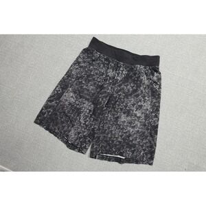 Lululemon Shorts Mens Small Black Geometric Print Gym Running Drawstring Pockets